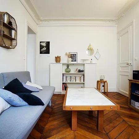 Nice And Spacious In The Batignolles